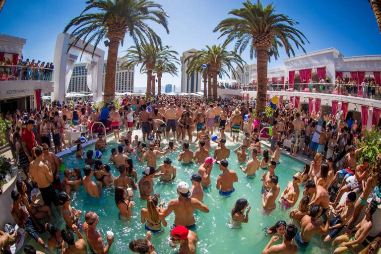 BEST CLUBS IN VEGAS