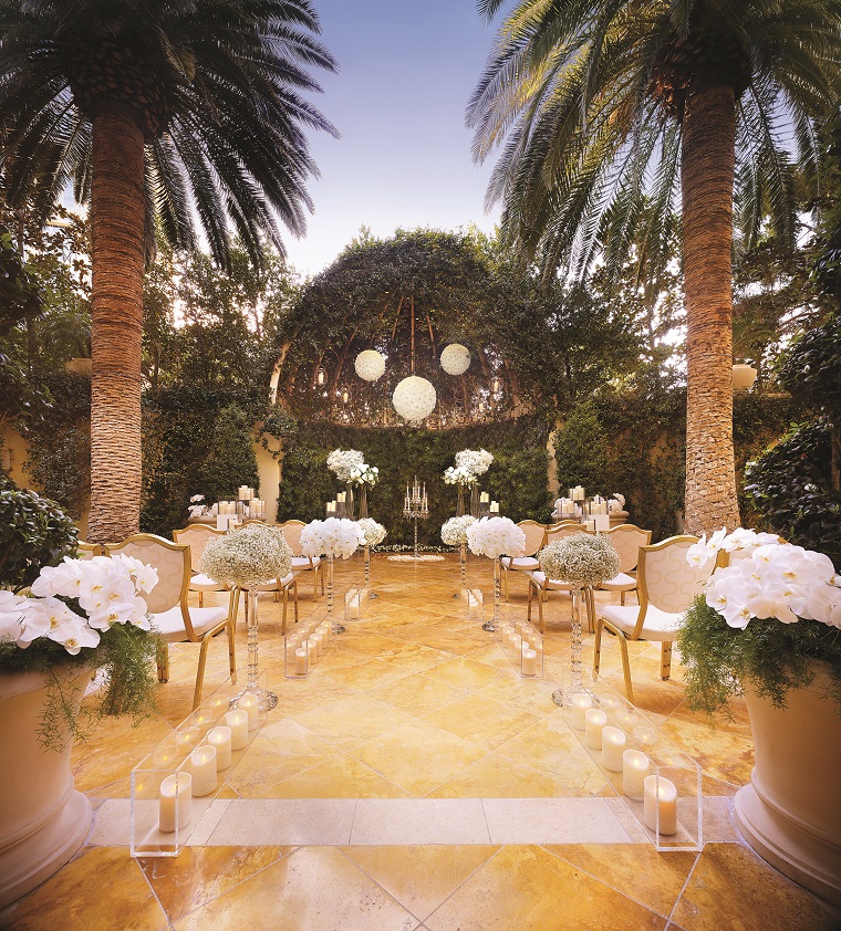 Weddings-Primrose-Courtyard-DAY-WHT-Barbara-Kraft_04-22-CMYK-002