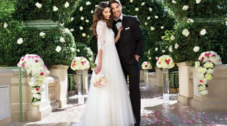 Bellagio Wedding Couple Outside With Flowers