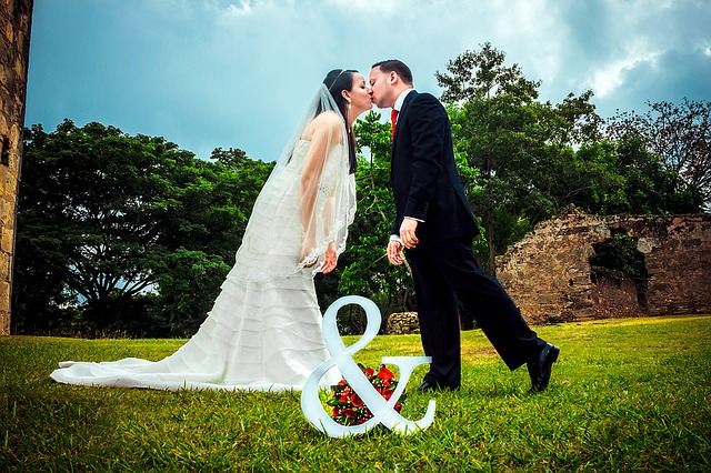 wedding-1183262_640